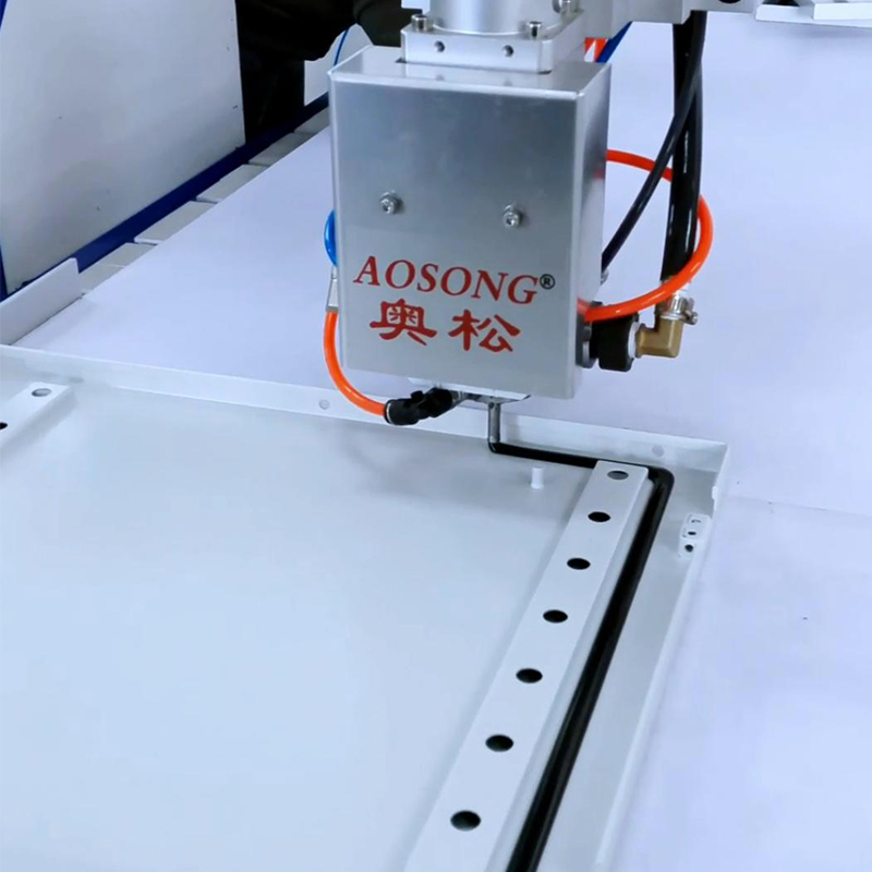 聚氨酯发泡涂胶机 密封条电箱机柜门板点胶机 散热器密封点胶